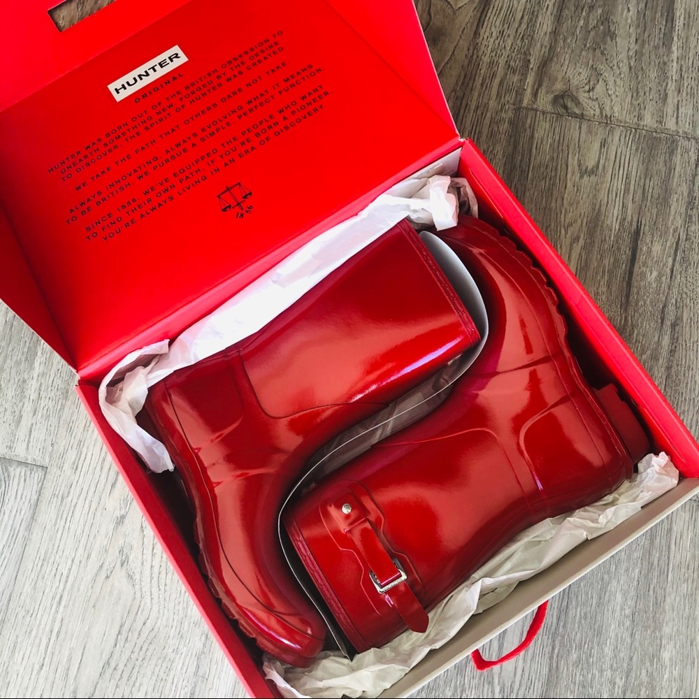 Hunter Women Short Gloss Red Boots